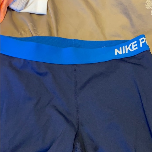 Nike Dri Fit Exercise Leggings Ladies - Picture 3 of 4